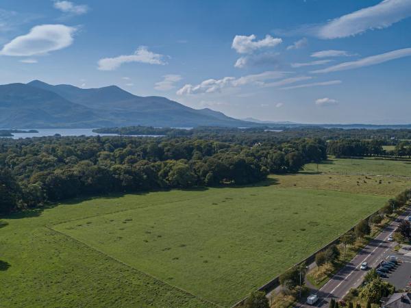 The Gleneagle Hotel & Apartments : photo 6 de la chambre chambre double avec balcon