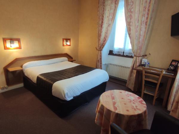 Hotel Angleterre : photo 9 de la chambre chambre double deluxe (2 adultes + 1 enfant)