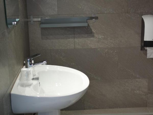 Hotel Le Colibri : photo 2 de la chambre chambre double Économique