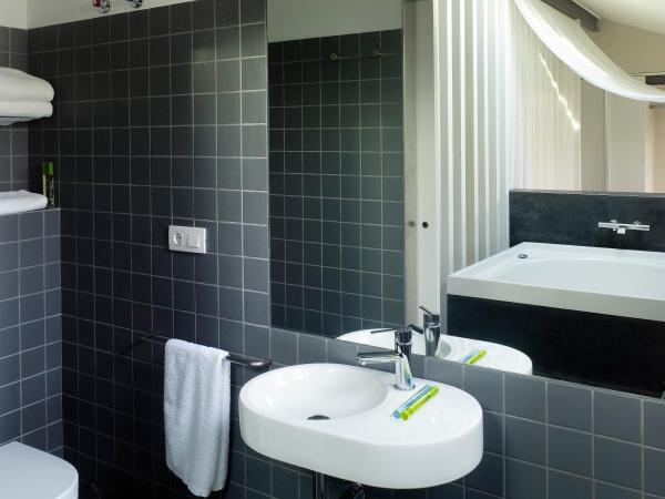 Moure Hotel : photo 2 de la chambre chambre double deluxe avec baignoire