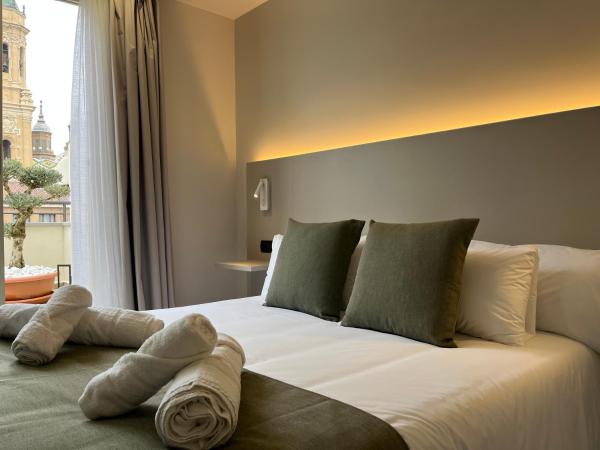 AZ Hotel San Valero : photo 4 de la chambre chambre double avec terrasse