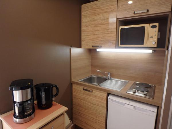 Residence Veles Plage : photo 3 de la chambre studio avec terrasse (2 personnes - vue est)