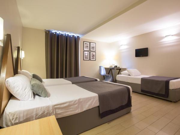 Hôtel Amirauté : photo 3 de la chambre chambre lits jumeaux - vue sur rue