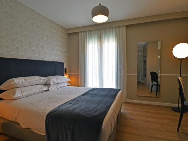 Hotel Restaurant Christophe Colomb : photo 9 de la chambre grande chambre double