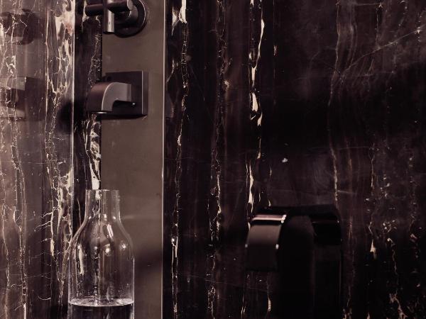 Equinox Hotel Hudson Yards New York City : photo 3 de la chambre suite d'angle 1 chambre premier avec 1 lit king-size - vue sur the vessel