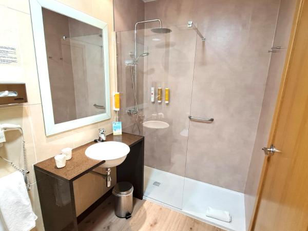 Hotel Salamanca Montalvo : photo 6 de la chambre chambre lits jumeaux