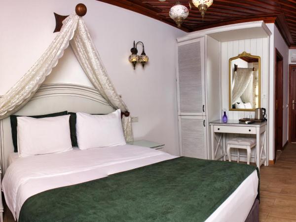 White Garden Hotel-Adult Only : photo 9 de la chambre chambre double
