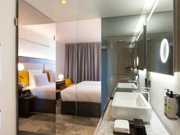 Pullman Paris Montparnasse : photo 9 de la chambre chambre lits jumeaux de luxe avec vue