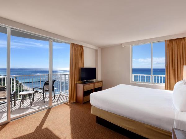 Park Shore Waikiki : photo 2 de la chambre hébergement d’angle lit king-size - côté océan