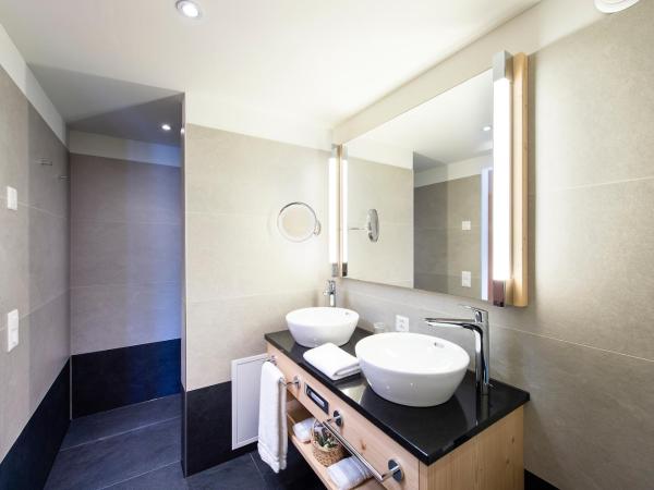 GOLFHOTEL Les Hauts de Gstaad & SPA : photo 3 de la chambre chambre double panorama