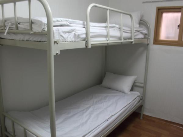 Dongdaemun Guesthouse : photo 1 de la chambre chambre lits jumeaux