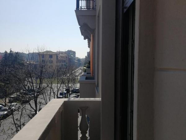 Hotel Gambara : photo 2 de la chambre chambre double ou lits jumeaux Économique avec salle de bains commune