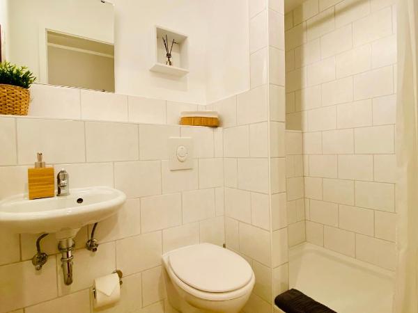 Pension Garni No.11 : photo 10 de la chambre chambre double avec balcon