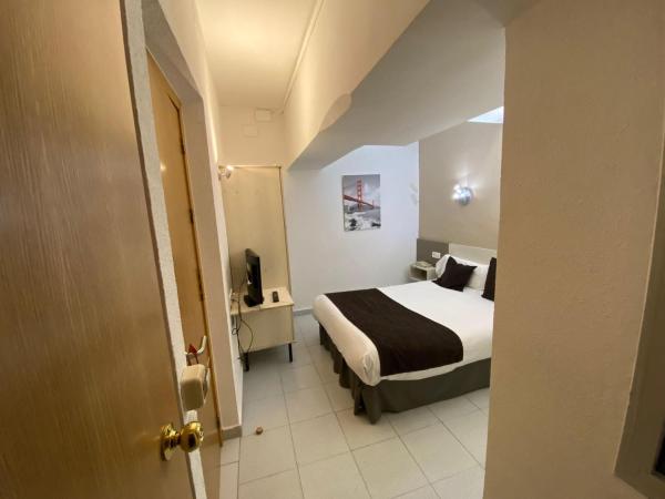Hotel Travessera : photo 5 de la chambre chambre simple