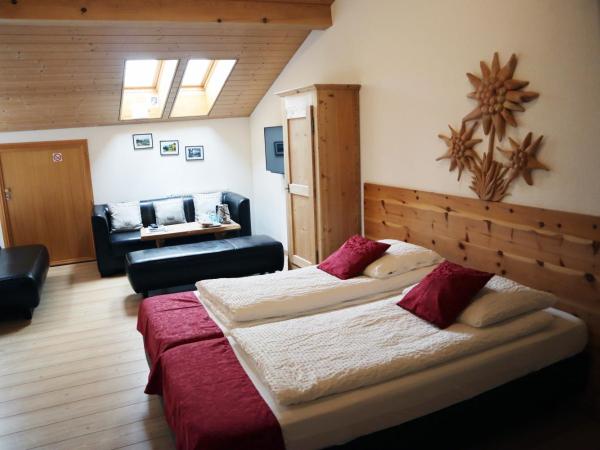 Gruyère Rooms : photo 10 de la chambre chambre quadruple