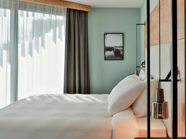 Radisson Hotel Liege City Centre : photo 8 de la chambre chambre supérieure - balcon et kitchenette