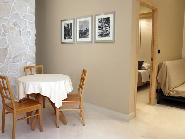 Residence Arco Antico : photo 10 de la chambre appartement (4 adultes)