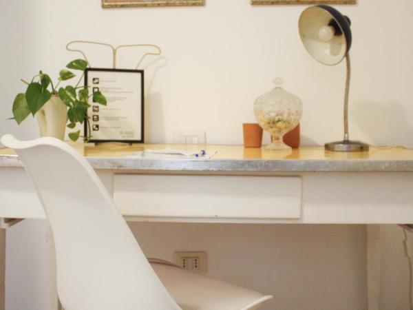 Sa Prazza GuestHouse : photo 6 de la chambre chambre double avec salle de bains privative