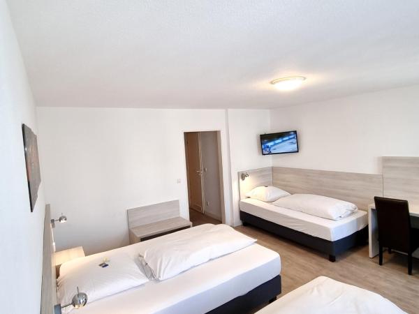 Adler Hotel Frankfurt : photo 1 de la chambre chambre triple