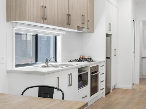 Levi Adelaide Holiday Park : photo 3 de la chambre villa 2 chambres :