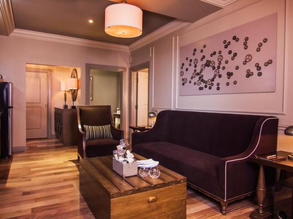 The Cromwell Hotel & Casino : photo 2 de la chambre suite lit king-size salon