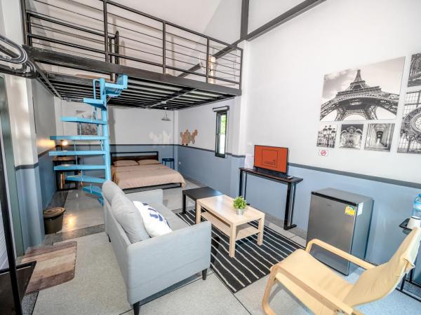 บ้านสุขซอย5 : photo 9 de la chambre chambre familiale