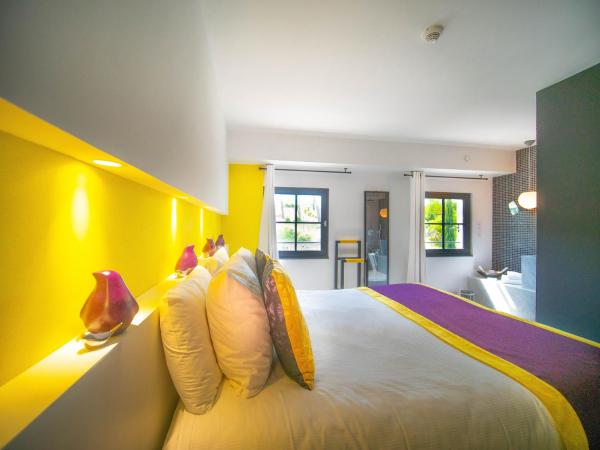 Hotel Pont Levis - Franck Putelat : photo 2 de la chambre chambre double supérieure