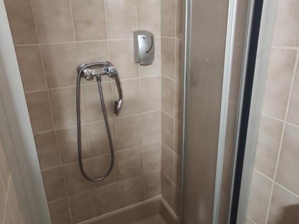 Hotel Angleterre : photo 1 de la chambre chambre double