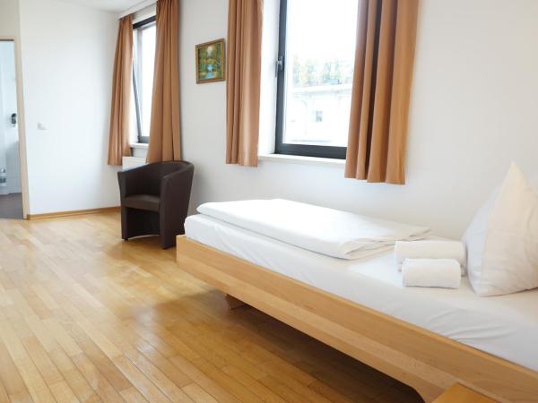 Hotel Kaffeemühle : photo 7 de la chambre chambre triple