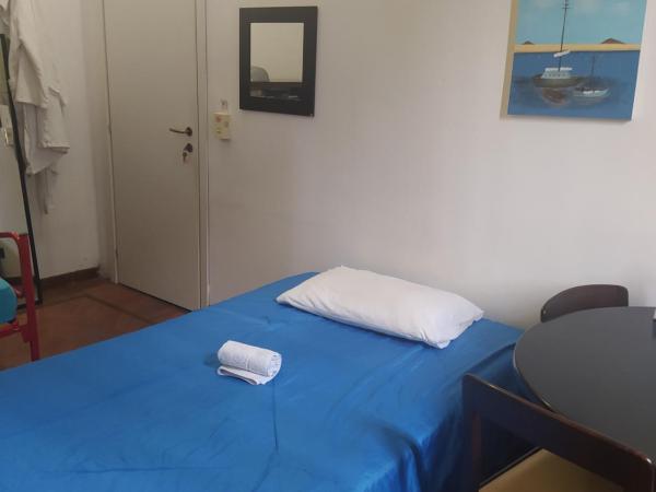 1Room in Milan : photo 10 de la chambre chambre simple avec salle de bains commune