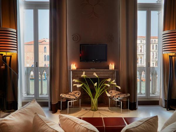 Sina Centurion Palace : photo 2 de la chambre suite supérieure - vue sur grand canal