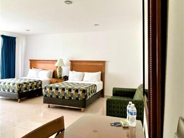 Hotel Embajadores : photo 9 de la chambre chambre double supérieure