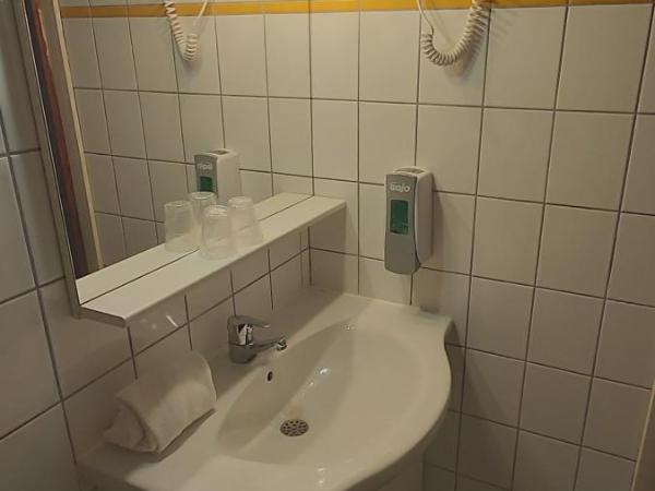 The Originals City, Hôtel Colmar Gare : photo 8 de la chambre chambre double classique