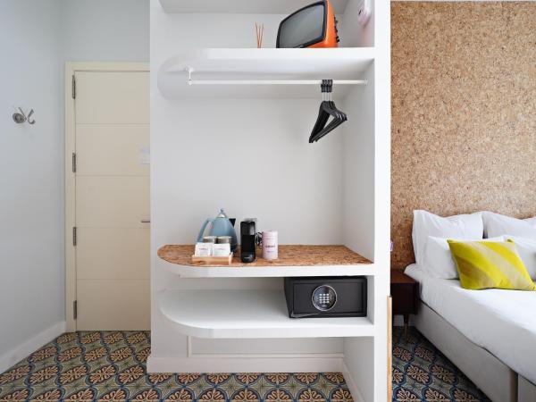 numa l Roca Rooms & Apartments : photo 7 de la chambre chambre double avec balcon