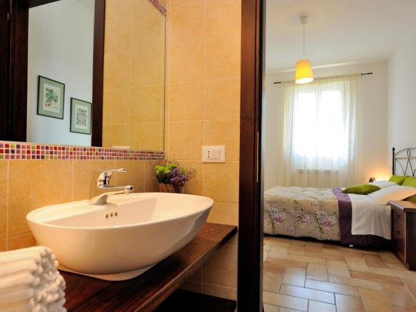 Agriturismo Il Vecchio Mandorlo : photo 3 de la chambre appartement - rez-de-chaussée