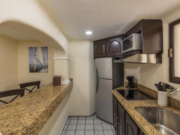 Marina Fiesta Resort & Spa, A La Carte All Inclusive Optional : photo 3 de la chambre suite 1 chambre - nautique