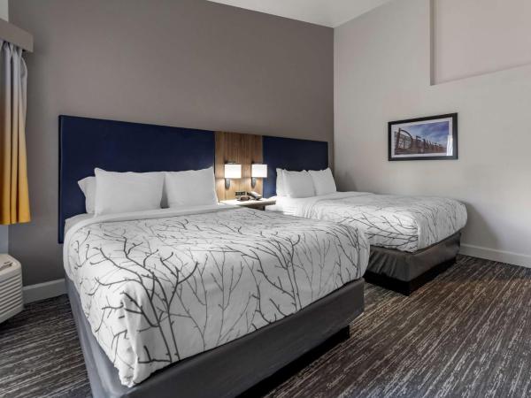 Best Western Premier Denver East : photo 4 de la chambre chambre avec 2 lits queen-size et terrasse