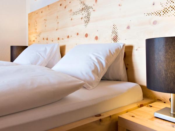 Berghotel Randolins : photo 2 de la chambre double room swiss pine