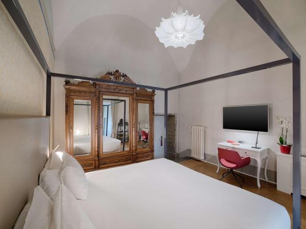 NH Collection Firenze Porta Rossa : photo 3 de la chambre chambre double ou lits jumeaux premium xl