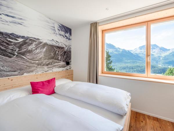 Berghotel Randolins : photo 1 de la chambre chambre double sud