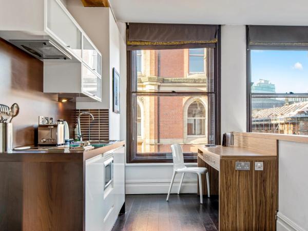 Roomzzz Manchester City : photo 2 de la chambre studio de luxe