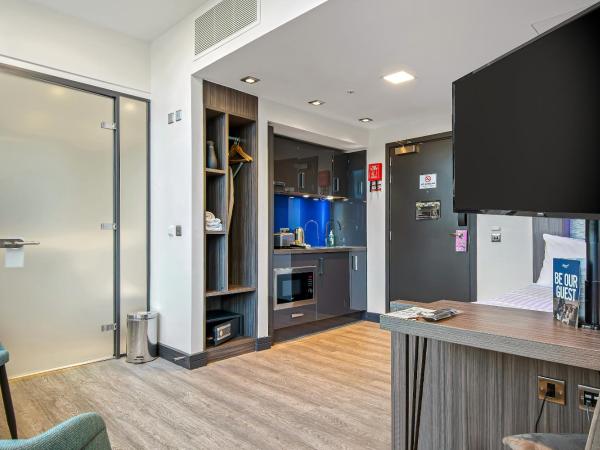 Roomzzz Manchester Victoria : photo 1 de la chambre appartement standard