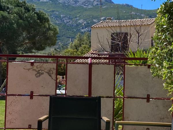 Casa di Floumy : photo 8 de la chambre chambre double - vue sur jardin