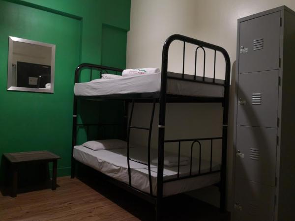 Akinabalu Youth Hostel : photo 3 de la chambre bed in 4-beds mixed dormitory room