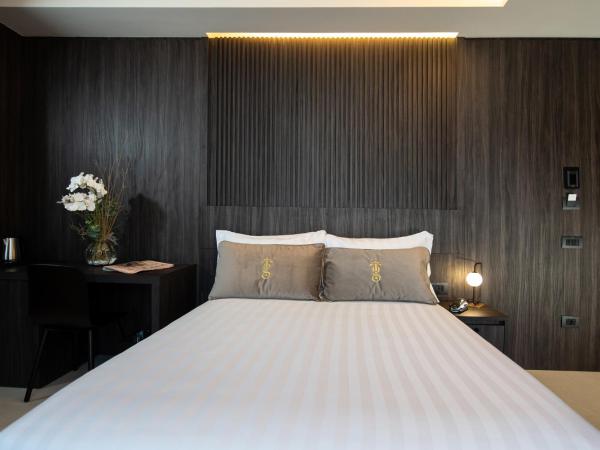 Gold Tower Lifestyle Hotel : photo 7 de la chambre chambre double ou lits jumeaux supérieure