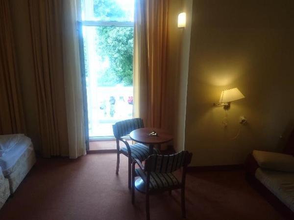 Hotel Vila Ružica- glavna zgrada i depandanse : photo 8 de la chambre suite familiale