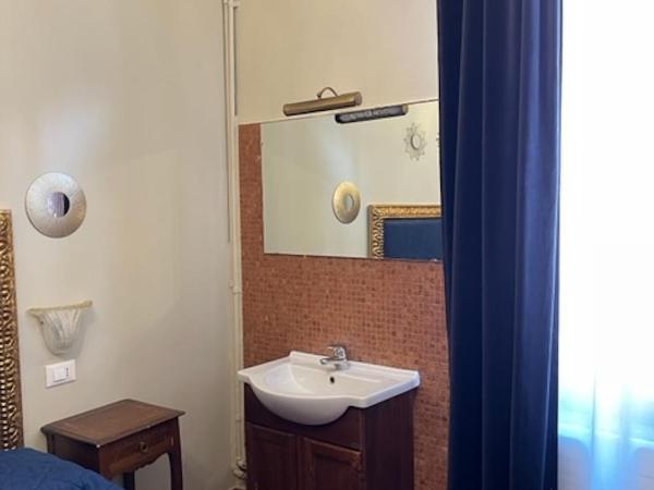 Hotel Guerrato : photo 6 de la chambre chambre double avec salle de bains commune