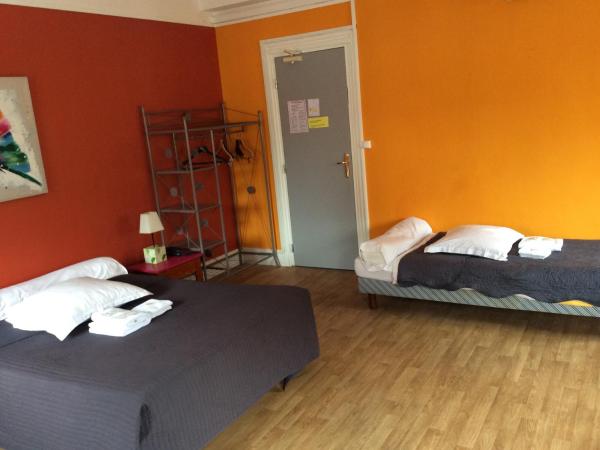 Hotel du Cygne : photo 2 de la chambre chambre familiale (4 adultes + 1 enfant)