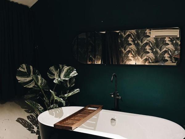 Very Hotel : photo 2 de la chambre very suite with bathtub