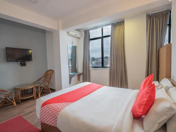 OYO 123 Hotel Prince Plaza : photo 8 de la chambre chambre double deluxe